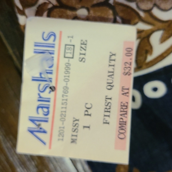 NWT Abria button down top - Picture 10 of 10